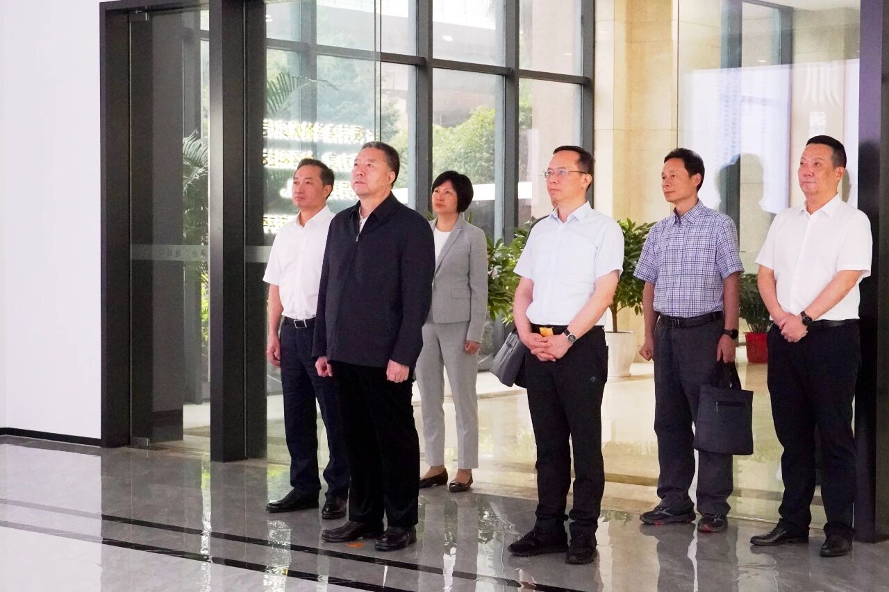 毛万春在省地质院调研:扛牢使命担当 助力高质量发展
